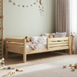 BusyKids Cama alta infantil TOTO con barrera lateral
