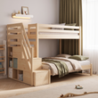 Litera de madera BusyKids HAPPY con 3 camas y escalera de almacenamiento