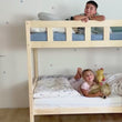 BusyKids Cama Alta Infantil TOTO-TWIN con Escalera – para dos niños 200 × 90 cm